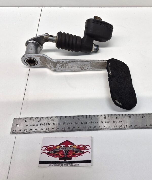 Rear Back Brake Master Cylinder, Pedal for Harley Electra Glide Classic FLHTC