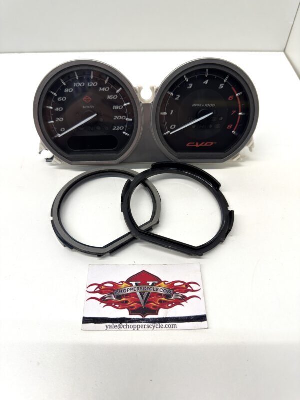 OEM Harley Speedometer Unit 70900988 for 2022 CVO Street Glide FLHXSE