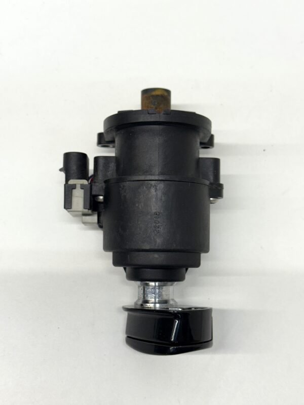 OEM Harley Fork Lock Ignition Switch Housing 71400090B FLHTKSE CVO