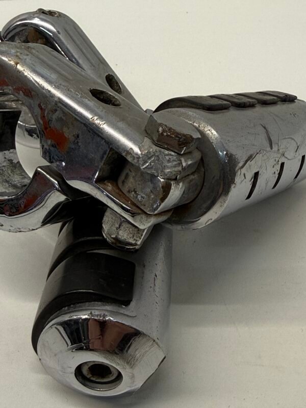 Footpegs with Foot Peg Clamps 1 1/4" for Harley