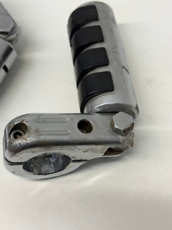 Footpegs with Foot Peg Clamps 1 1/4" for Harley