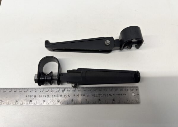 CH893 (4) 1 1/4" U-Clamp Footpegs Foot pegs Black For Harley