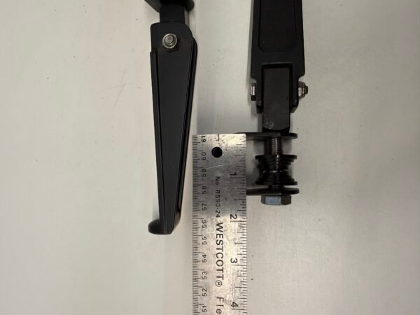 CH893 (5) 1 1/4" U-Clamp Footpegs Foot pegs Black For Harley
