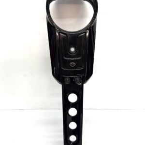 HARLEY OE Softail Deluxe Dash Panel Black 70900817 fits '18-later FLFB, FLFBS, and FLSB models. Used