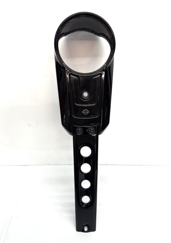 HARLEY OE Softail Deluxe Dash Panel Black 70900817 fits '18-later FLFB, FLFBS, and FLSB models. Used