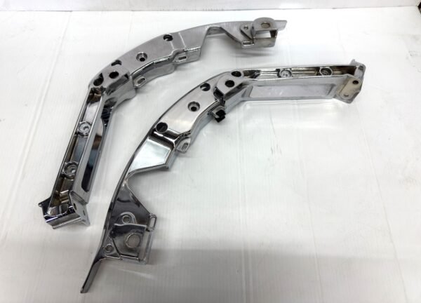 CH91 (1) OEM Harley Chrome Fender Strut Saddlebag Supports 90200502, 90200503 2014-later FLHX, FLTR, FLHT