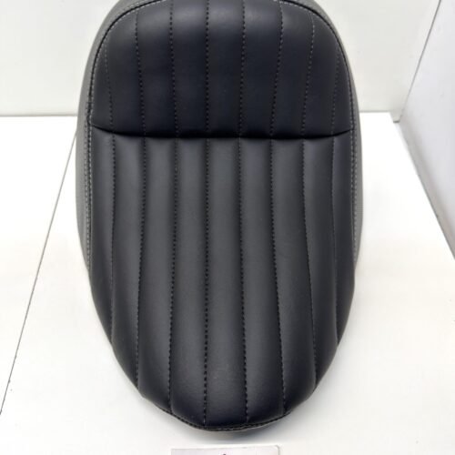 OEM Harley Solo Seat 52000265L 18-up Softail Street Bob