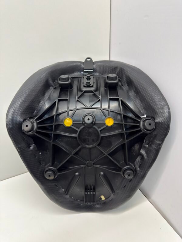 OEM Harley Solo Seat 52000265L 18-up Softail Street Bob