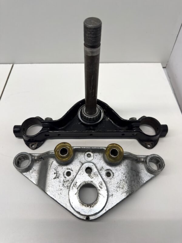 CH926 (1) Harley Front Fork Triple Tree 45433-79 for 79-13 Touring