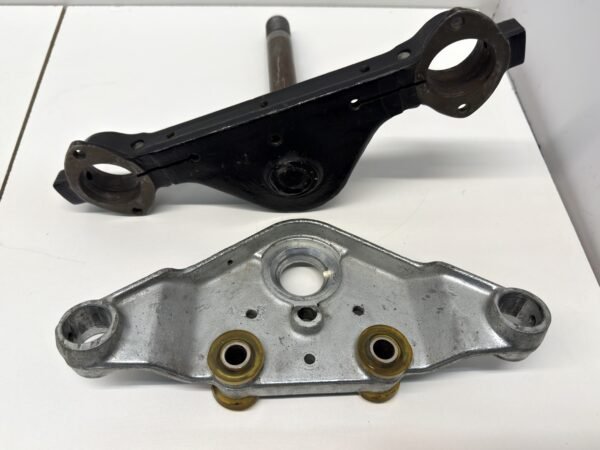 CH926 (2) Harley Front Fork Triple Tree 45433-79 for 79-13 Touring