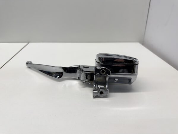 Drag Specialties Clutch Master Cylinder 11/16 Chrome for Harley