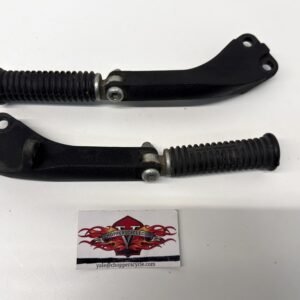 CH946 (1) Harley Passenger Footrests Foot Pegs and Support OEM 49230-06, 49224-06A for 2006-17 Dyna