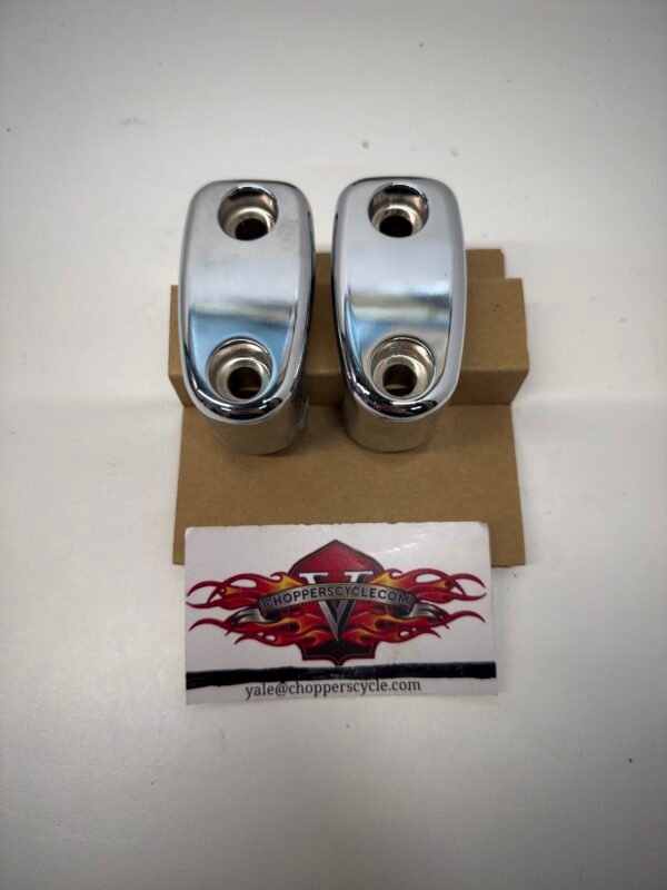 OEM Harley Fat Handlebar Clamp 56056-03A