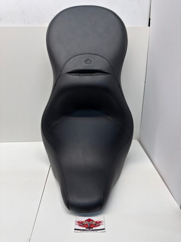OEM Harley Seat 52619-08 for 08-23 Touring