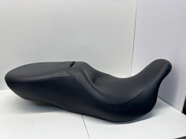 OEM Harley Seat 52619-08 for 08-23 Touring