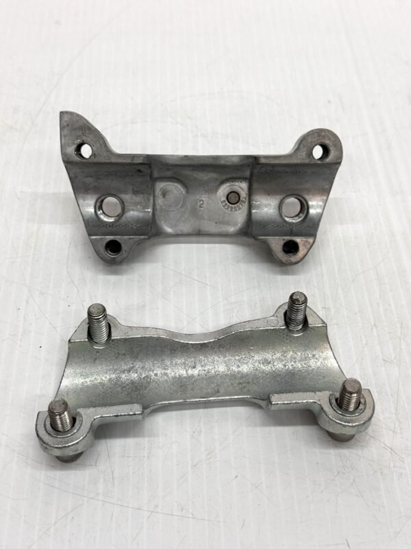Harley 1.25" Handlebar Top Clamp and Riser 55900078 14-24 Road Glide