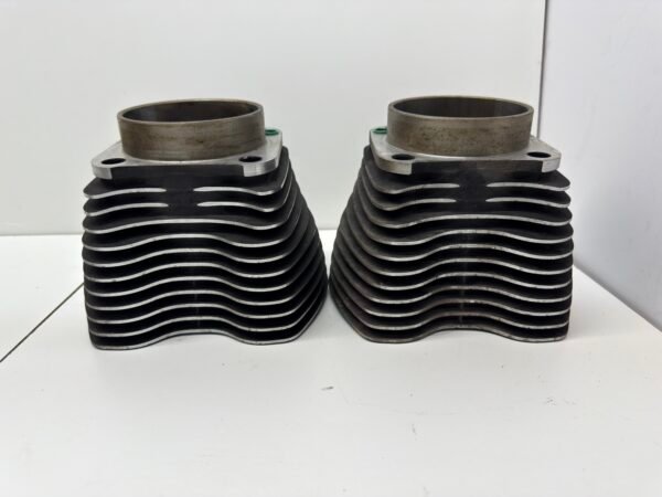 OEM Harley Cylinders 16593-99 and Pistons KS309 TWIN CAM 99-06