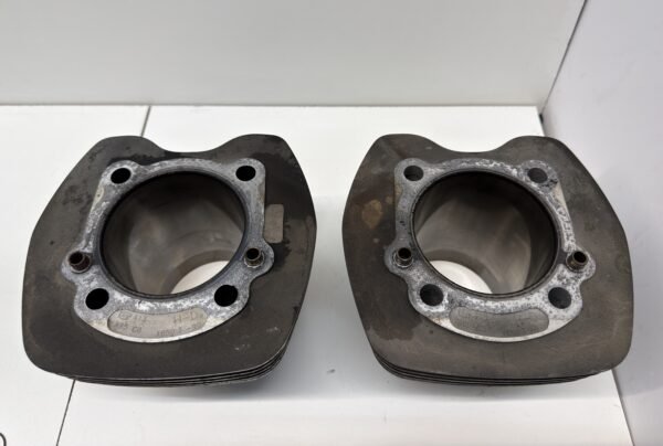 OEM Harley Cylinders 16593-99 and Pistons KS309 TWIN CAM 99-06