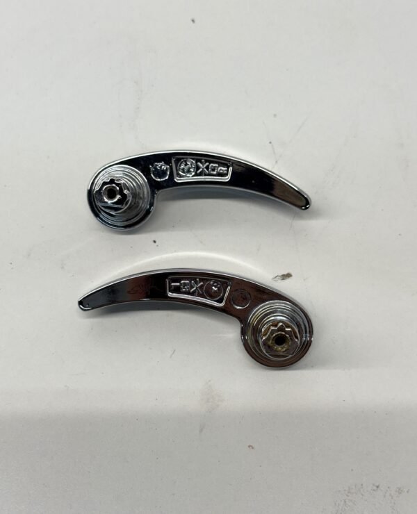 CH1047 (2) OEM Harley Left and Right Chrome Saddlebag Latches handles for 2014-22 Touring
