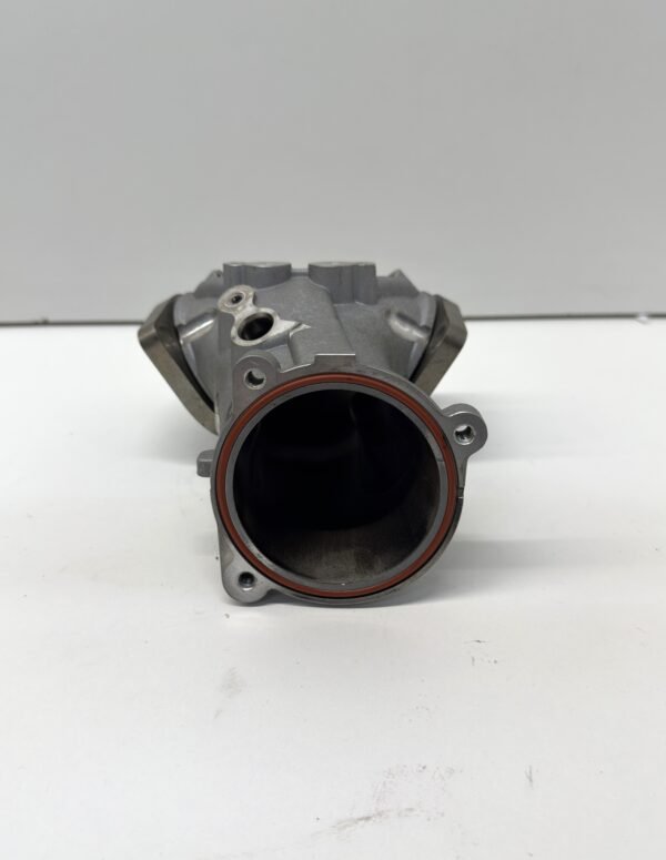 CH1050 (3) Screamin? Eagle Extreme Flow 64MM EFI Intake Manifold