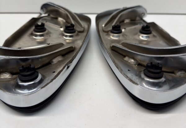 CH1076 (4) OEM Harley Driver Floorboards Break Pedal Streamliner for 04-later Touring