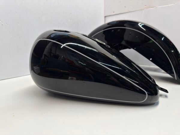 Harley Paint Set Body Kit Black for 2009-17 Softail Heritage FLSTC