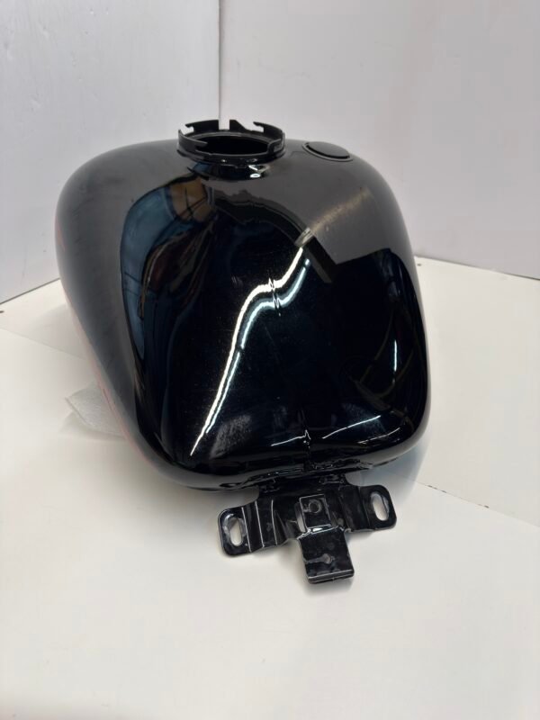 CH1183 (2) OEM Harley Gas Tank 61000168 Black/Red for Touring Street Glide Special