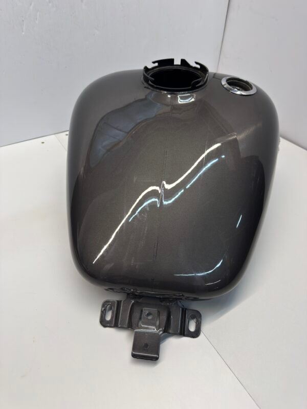 OEM Harley Gas Tank 61000168 Grey for Harley Touring Street Glide Special
