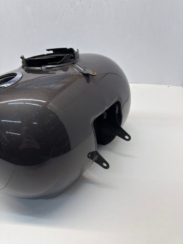 OEM Harley Gas Tank 61000168 Grey for Harley Touring Street Glide Special