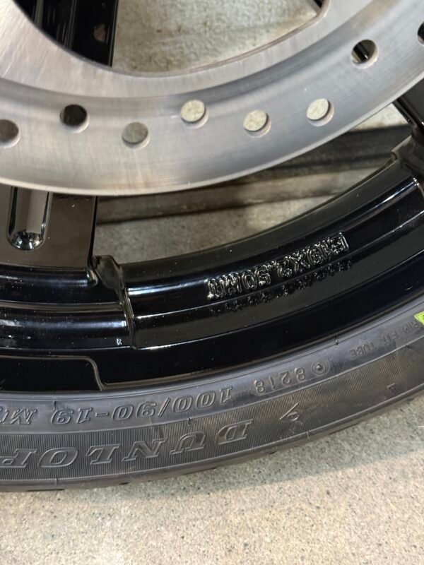 CH1232 (5) OEM Harley Brand New Wheels with Tires for 18-up Fat Bob