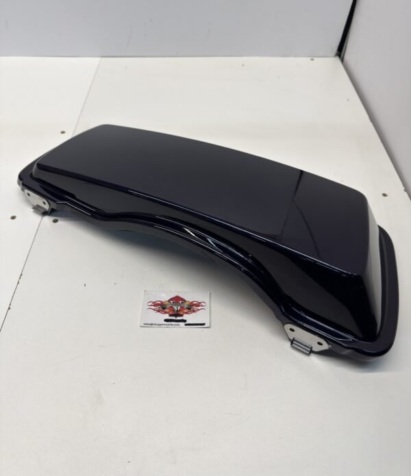 OEM Harley Saddlebag Lid Left 90200398DLG, 79090-93B for 2012 Touring FLHTCUSE7