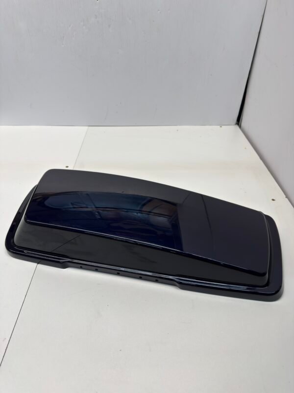 OEM Harley Saddlebag Lid Left 90200398DLG, 79090-93B for 2012 Touring FLHTCUSE7