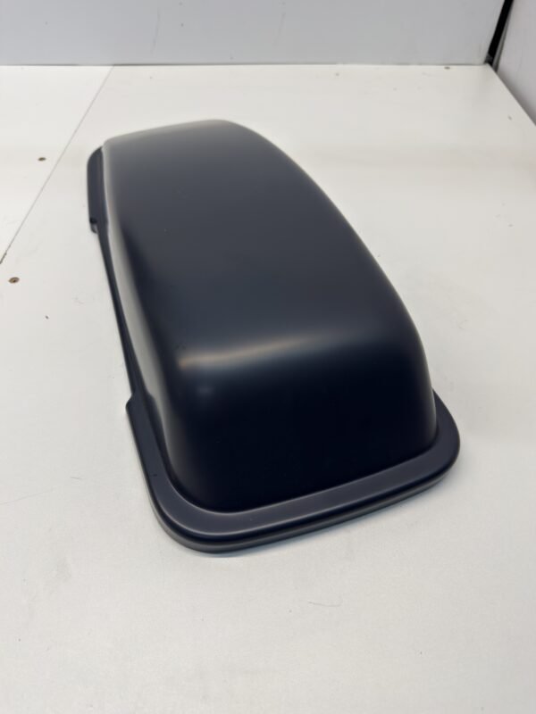 OEM Harley Saddlebag Lid Right 90200010BDK, 90200469 for 12-16 Dyna FLD