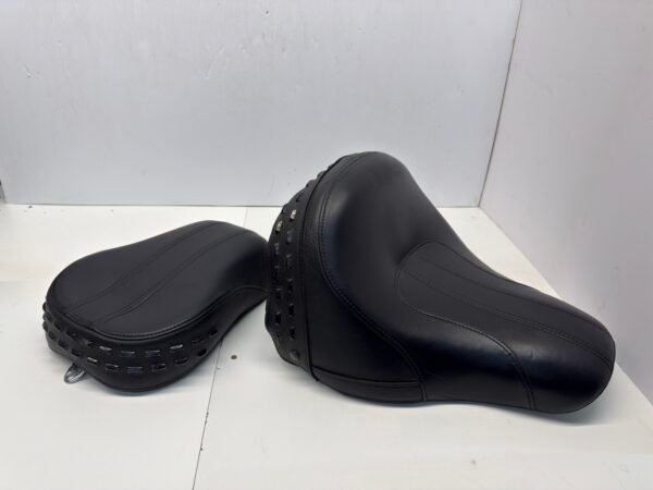 OEM Harley Solo Driver Seat and Passenger Pillion Set for 18-up Softail Heritage